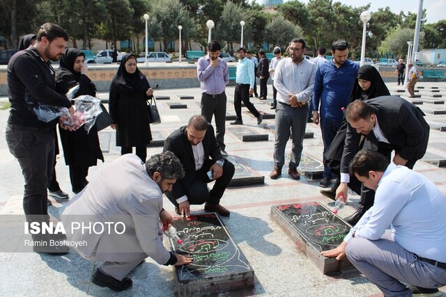 جهادگران جهاد دانشگاهی آبادگر و توسعه نگر هستند