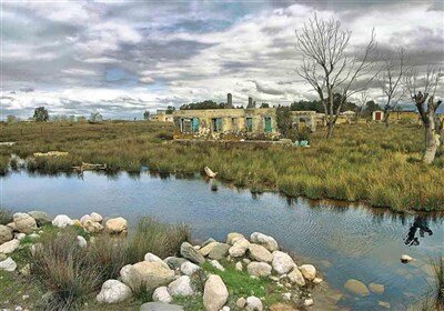 اقدام جهادی دولت در لغو یک تصمیم اشتباه/ آشوراده به گردشگران لبخند میزند