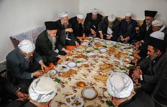 «آق قیون»؛ زیباترین جشن تولد افراد مسن در گلستان