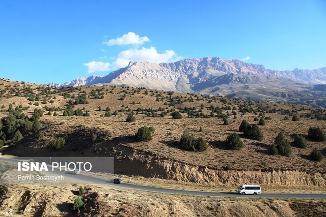 «قله گاوکشان» بام گلستان