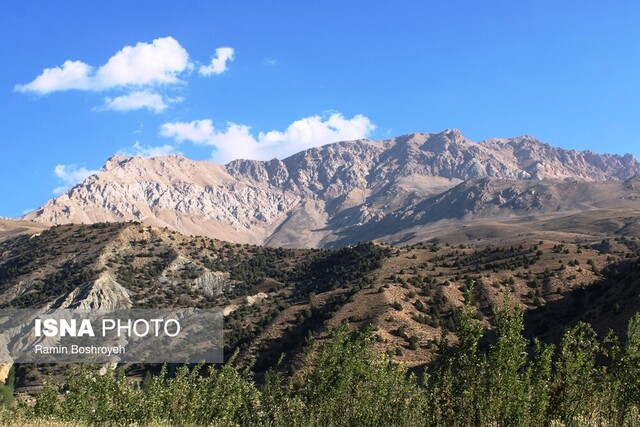 «قله گاوکشان» بام گلستان