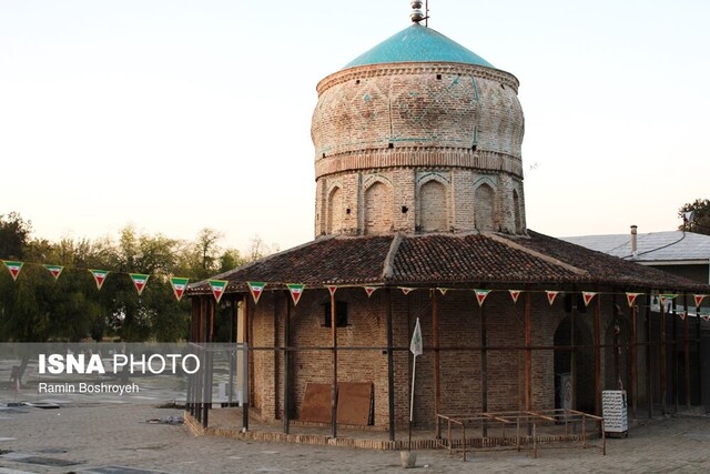 روستایی که با نور امامزادگان روشن است + عکس