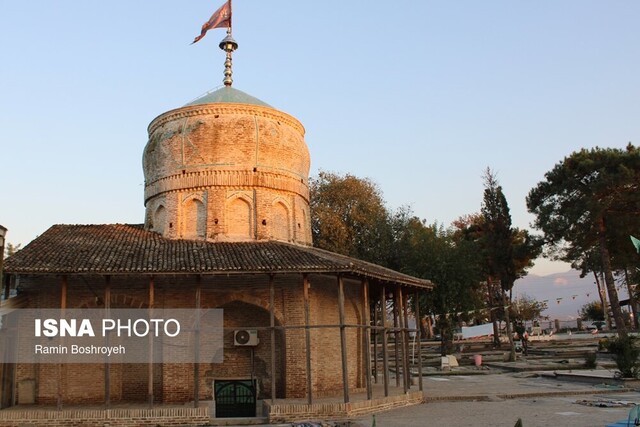 روستایی که با نور امامزادگان روشن است + عکس