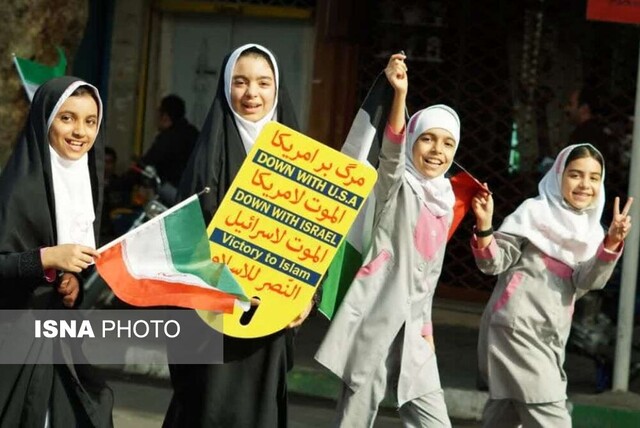 حضور پرشور گرگانیها در راهپیمایی ۱۳ آبان