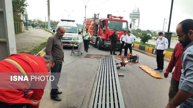 حادثهای عجیب در گرگان/ نجات فردی از فضای محصور جوی آب