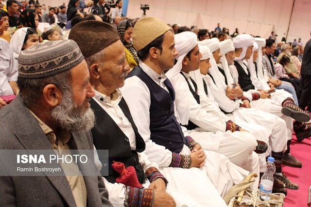 افتتاح شانزدهمین جشنواره بینالمللی اقوام ایران زمین در گرگان