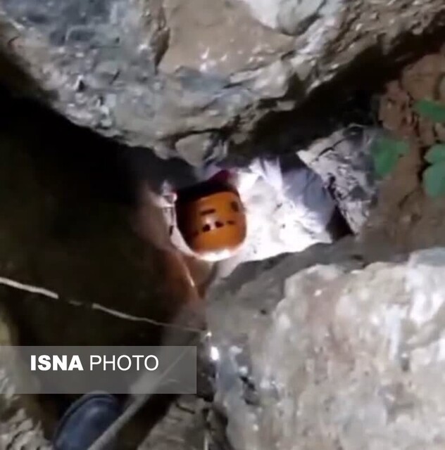 نجات معجزهآسای مرد گرفتار در دیوارههای سنگی ارتفاعات علیآبادکتول