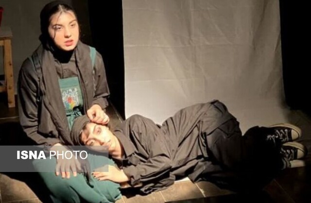 تئاتر گلستان توان رقابت در سطوح ملی را دارد؟