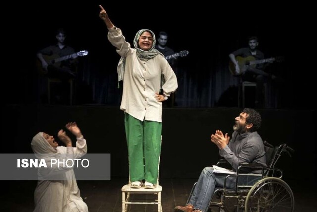 تئاتر گلستان توان رقابت در سطوح ملی را دارد؟
