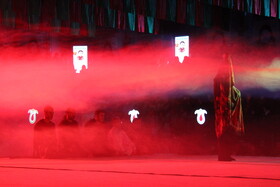 اجرای نمایش پرچم در بندر ترکمن
