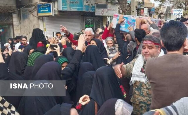 وداع مردم گالیکش با نخستین شهید مدافع حرم گلستان