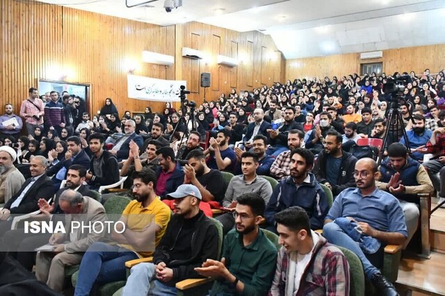 دانشجوی مطالبه‌گر موفق است/ دانشجو در تله معاند و دشمن گرفتار نمی‌شود