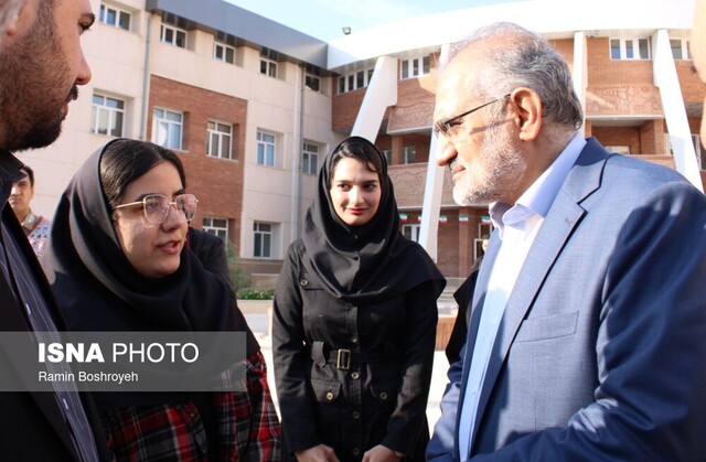 نشست پرسش و پاسخ معاون رئیس جمهور با دانشجویان دانشگاه گلستان