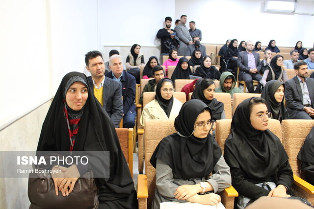 نشست پرسش و پاسخ معاون رئیس جمهور با دانشجویان دانشگاه گلستان