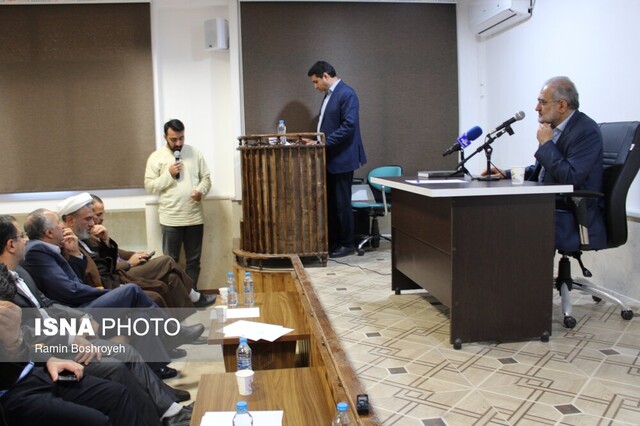 نشست پرسش و پاسخ معاون رئیس جمهور با دانشجویان دانشگاه گلستان