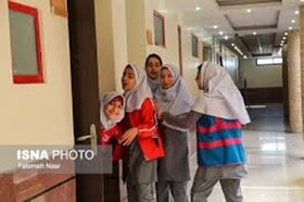 ۷۰۰۰ جلد کتاب پیشکش مدارس کم برخوردار یزد