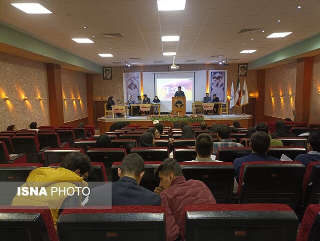 مناظرات دانشجویی بستری برای پرسشگری/ دانشجویان گلستانی مشق مطالبهگری کردند