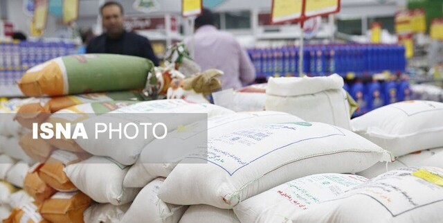داستان تکراری دپوی برنج در شالیکوبی‌ها/  کشاورزان منتظر معجزه‌ای برای خرید