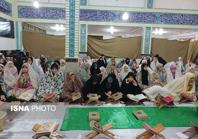 دانشآموزان در آیین اعتکاف - گرگانی