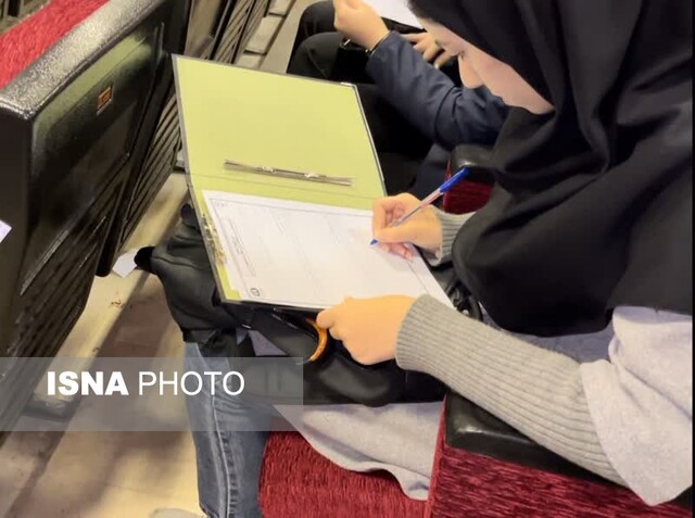 مرحله یک هشتم نهایی مناظرات دانشجویی گلستان پایان یافت/ جوان گرایی و انتخابات گزارههای پُربحث