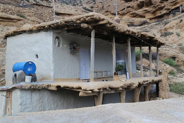 فارسیان، پلکانی به بلندای تاریخ