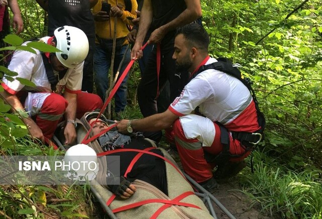 سقوط گردشگر تهرانی از آبشار شفیع آبادِ فندرسک سقوط گردشگر تهرانی از آبشار شفیع آبادِ فندرسک