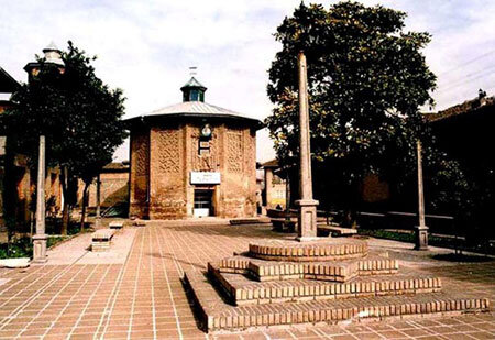 «امامزاده اسحاق» نگینی زیبا در بافت تاریخی گرگان