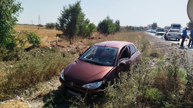 تصادف زنجیرهای ۴ خودروی سواری در آققلا