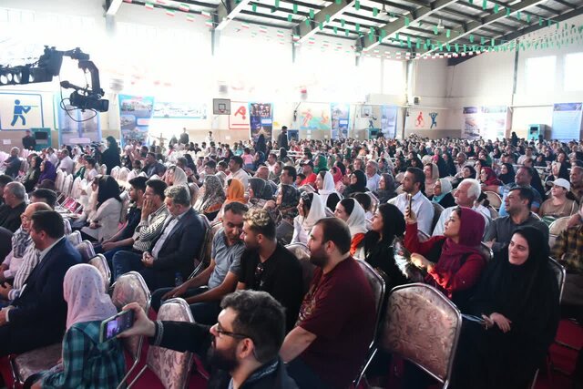 انتخابات جشن ملی برای ایران اسلامی است