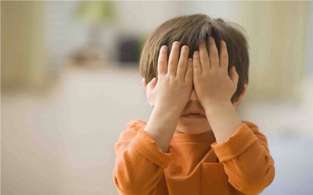 بهترین راهکار درمان کودکان خجالتی چیست؟