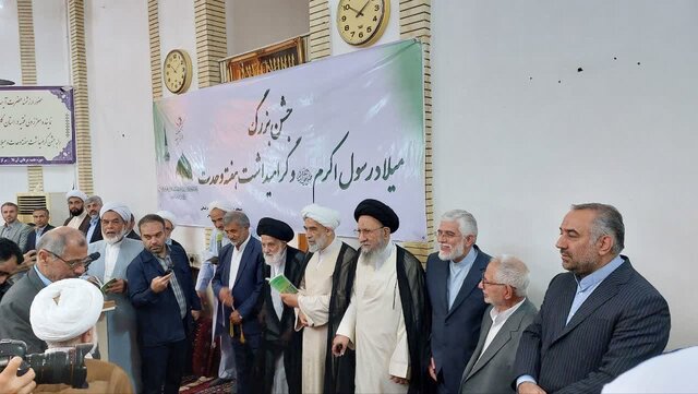 جشن بزرگ میلاد پیامبر(ص) و هفته وحدت در آققلا برگزار شد
