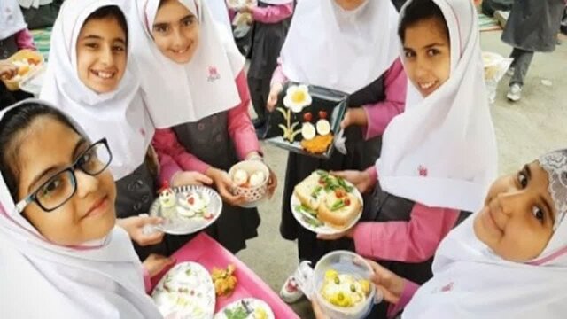 مناسبترین خوراکیها برای مدرسه دانشآموزان