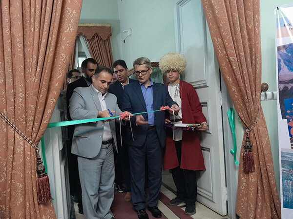 افتتاح نمایشگاه نقاشی هنرمندان جمهوری داغستان در کاخموزه گرگان