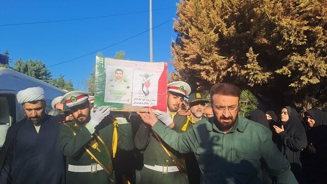 وداع ماموران نیروی انتظامی گلستان با همرزم شهیدشان وداع ماموران نیروی انتظامی گلستان با همرزم شهیدشان