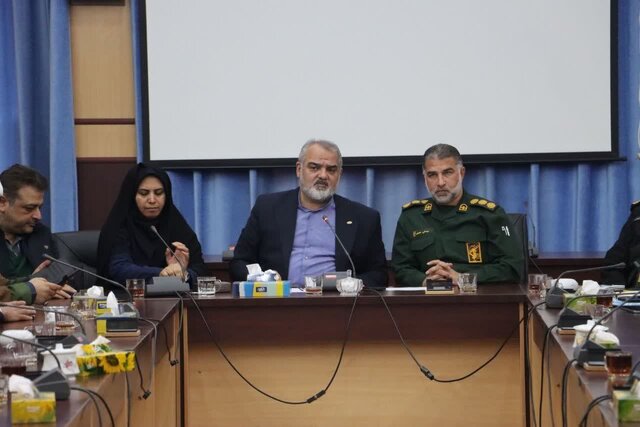 سردار سلیمانی سمبل مقاومت در منطقه است سردار سلیمانی سمبل مقاومت در منطقه است