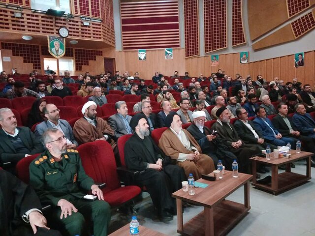 عبور از منیت حاج قاسم را مکتبساز کرد