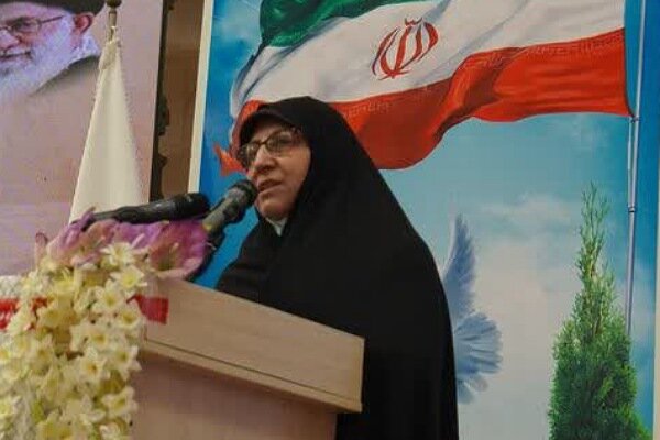 کنگره شهدا هدف و راه شهدا را برای دانش آموزان تبیین میکند کنگره شهدا هدف و راه شهدا را برای دانش آموزان تبیین میکند