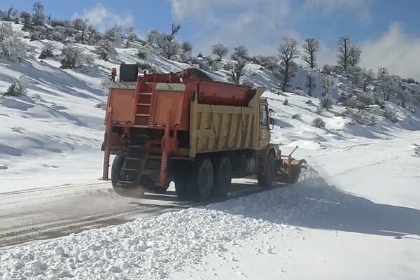 ۷۶۰ کیلومتر باند برفروبی در راههای گلستان انجام شد