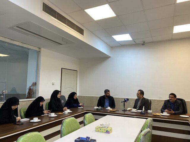 کمبودی برای تامین کود فسفات نداریم/ کشاورزان به کارگزاریها مراجعه کنند