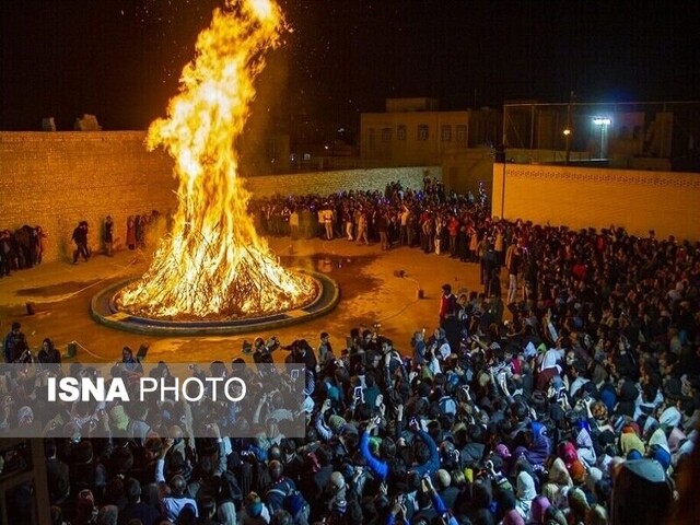 آئین کهن چهارشنبه‌سوری در بین سیستانی‌های گلستان/ از فال گوشی تا کوزه شکستن