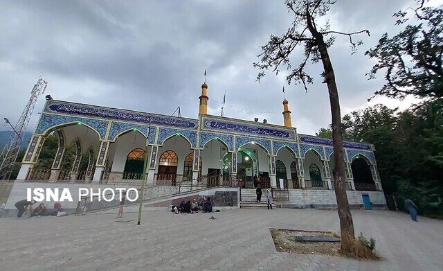 میزبانی از روزه داران و گردشگران نوروزی در حریم قدسی امامزادگان گلستان