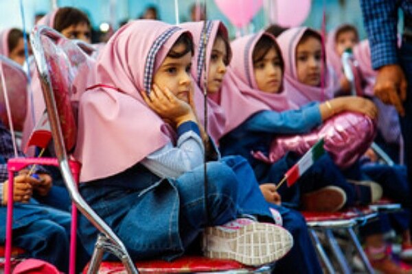 ممنوعیت دریافت وجه اضافه توسط مدارس هنگام ثبت‌نام