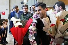 ژیمناست طلایی به گلستان بازگشت