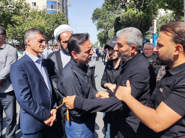 تشییع پیکر مطهر خانواده ۵ نفره شهید نیازمند در گنبدکاووس