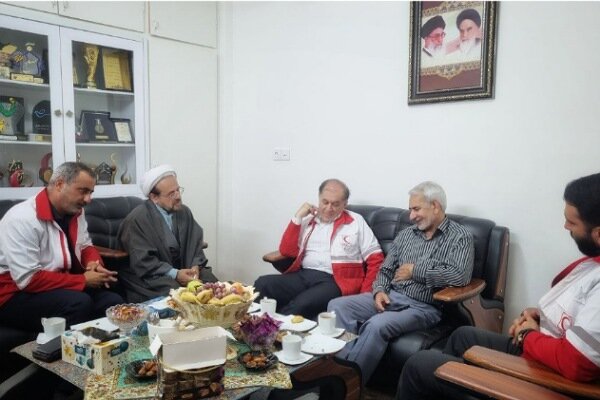 خیرین بازوی توانمند هلال احمر  در خدمت‌رسانی