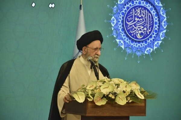 حفظ وحدت، مهم‌ترین نیاز جامعه اسلامی در برابر هجمه‌های دشمنان