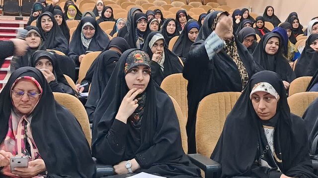 برگزاری کارگاه دوره مقدماتی تربیت مربی عفاف و حجاب در گرگان