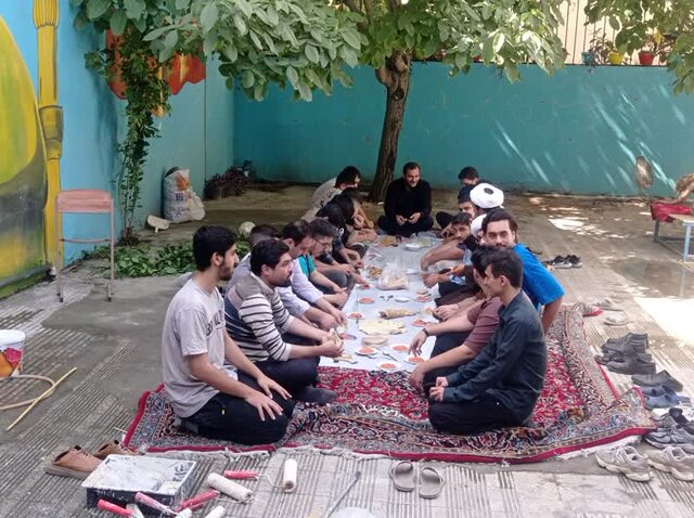 رنگِ همدلی؛ جهاد دانش‌آموزان صدرا برای آراستن «خانه دوم»