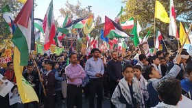 حضور پرشور دانش‌آموزان گرگانی در راهپیمایی یوم‌الله ۱۳ آبان/ فریاد استکبارستیزی در گلستان طنین‌انداز شد