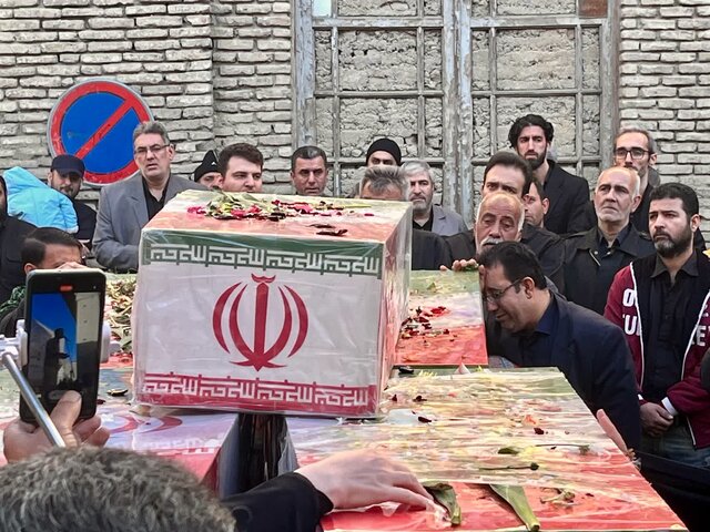 بدرقه‌ عاشقان بی‌نشان/ تشییع ۵ شهید گمنام در گرگان